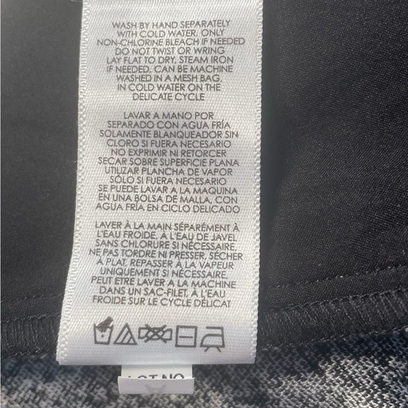 CABI Skirt Black White Tweed Sz 10 Stretch Back Zip EUC - Picture 7 of 7